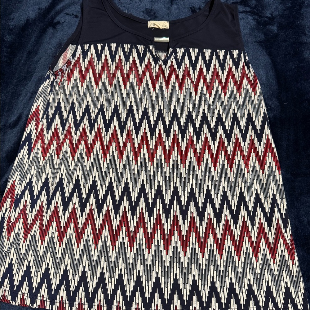 Stylish Zigzag Patterned Women's Top